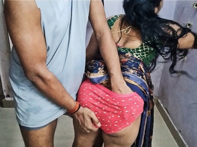 Saari desi utha